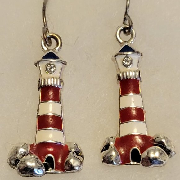 ❣️HP❣️Vintage dainty lighthouse red & white hook earrings. - Picture 1 of 2